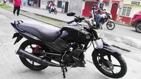 YBR 2011 MUY BIEN DE MOTOR Y EN BUEN ESTADO SOLO CARTAS Y TARJETA