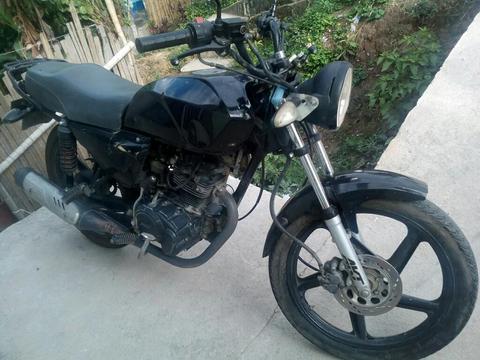 Vendo Moto 125 Akt