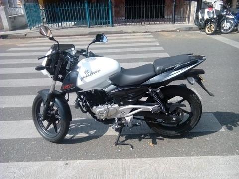 Vendo Pulsar 180 Modelo 2015papeles Nue