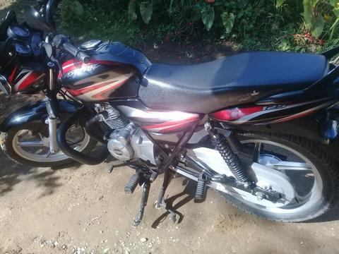 Vendo Moto Discover 125 2016