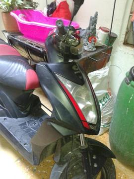 Moto Agility 2012 Negra Nevulosa Sólo