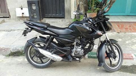 Vendo Moto Pulsar135 Modelo 2012 P/aldia