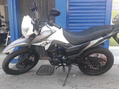 vendo moto akt tt 150