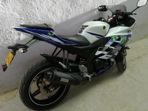 YAMAHA R15 MODELO 2016