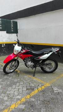 Hermosa Honda XR150L modelo 2017