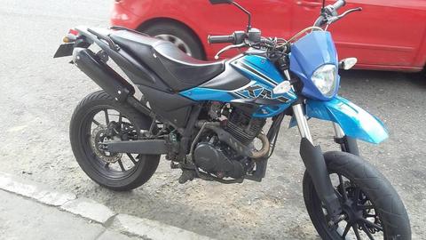 Moto XM 180 modelo 2013