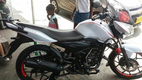 Vendo Moto Discovere 150