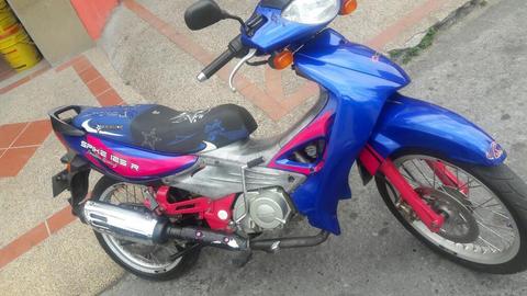 Vendo Moto Bonita