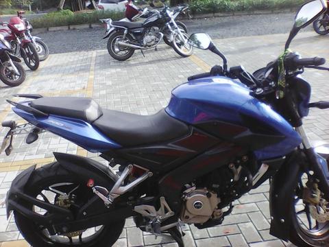 PULSAR 200 NS