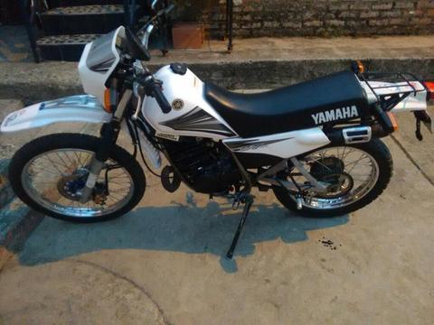 Vendo Dt 125 Muy Mela Anda Duru Hermosa