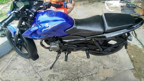 para Ya Pulsar 135 Modelo 2011