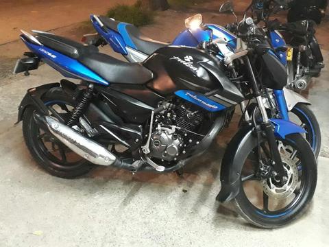 Vendo Pulsar 135 con Papeles Nuevos