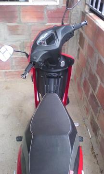 Vendo Moto Akt 125 Modelo 2016