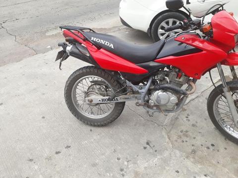 Vendo Honda Bross 3002966455