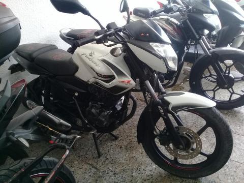 Moto Pulsar 135 Modelo 2013 con Soat