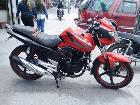 Moto Suzuki Gs 150 Modelo 2013 con Soat