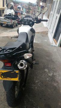 VENDO MOTO TT 150 3'700.000 MODELO 2014