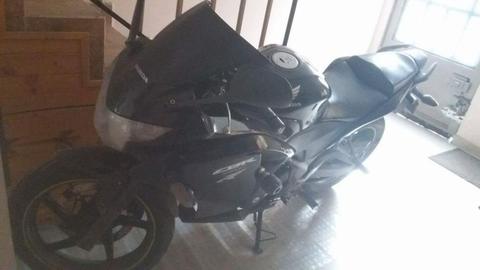 Moto CBR250 espectacular excelente oportunidad