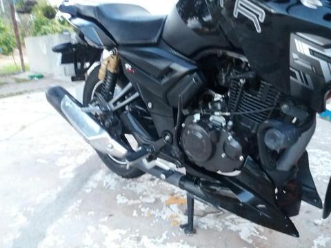 Vendo Rtr Apache 180