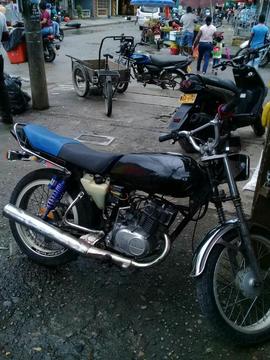 Moto Ax 100