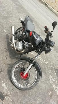 Moto Suzuki Ax100