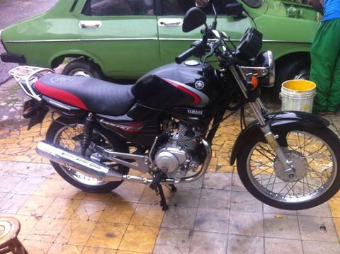 vendo moto libero 2012