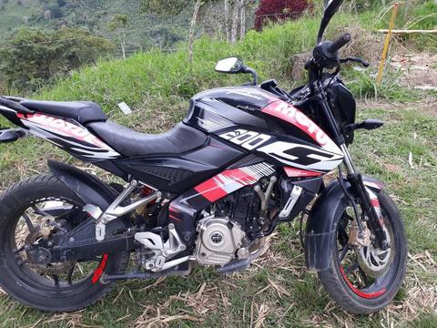 Pulsar Ns 200 2014