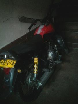 Se.vende.moto.um.2007.freno.disco.4tienp