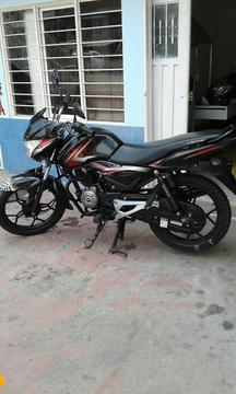 Vendo Bajaj Discover Modelo 2015