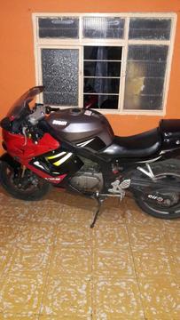 Vendo Moto en Muy Buen Estado