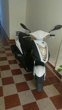 Moto Scooter Kymco125 Cc Fly Bwis