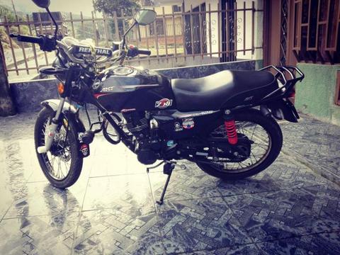 Se vende o se cambia a Dt 125