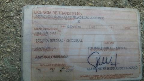 Vendo Moto Sólo Tarjeta de Propiedad Mil