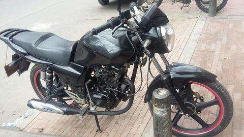 Hermosa Akt Evo Recien Reparada Md.2009