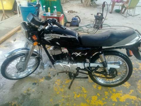 Vendo Ax100 en Buen Estado Solo Propieda