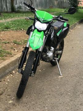 klx 250s Modelo 2012 con 24.000km