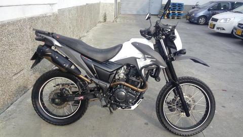 Vendo Akt Ttr 180 Modelo 2016