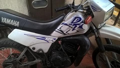 Vendo moto DT 125 modelo 92