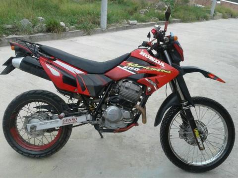 Vendo O Permuto Moto Honda Tornado250