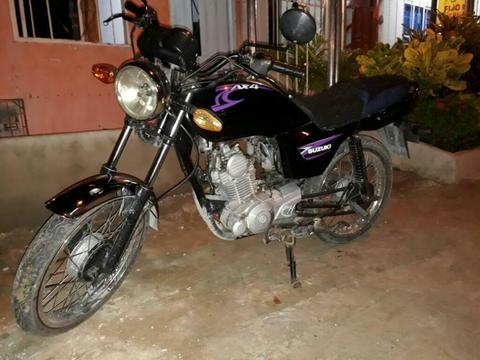 Vendo Ax4 2014 Recien Reparada con Soat