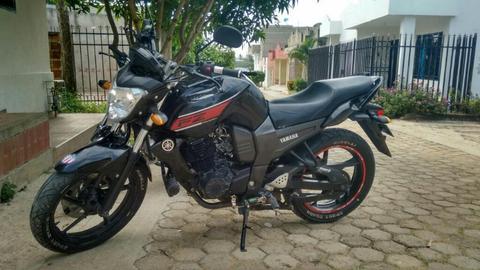 Vendo Moto Yamaha Fz 2014