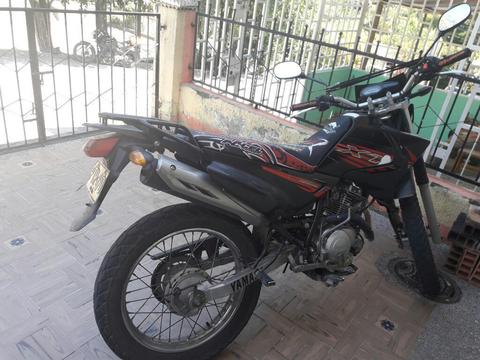 Permuto O Se Vende Moto Xtz Modelo 2015