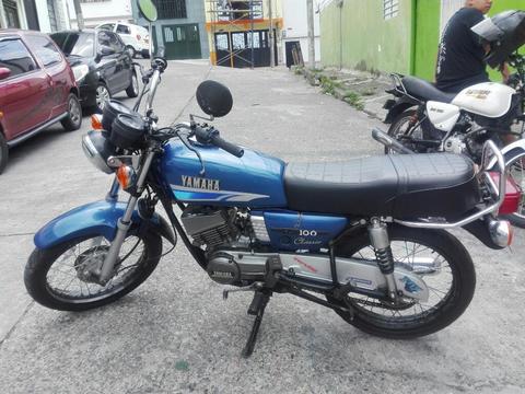 Moto Yamaha Rx 100