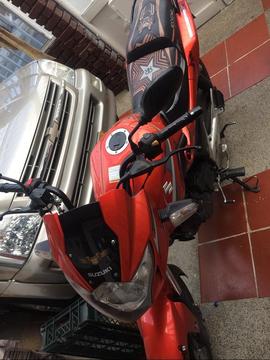 vendo o permuto Moto Suzuki Gs150R