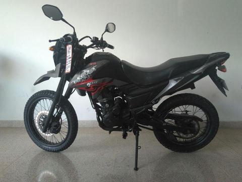 AKT TTR 125 MODELO 2014 BUEN ESTADO A NOMBRE DEL COMPRADOR
