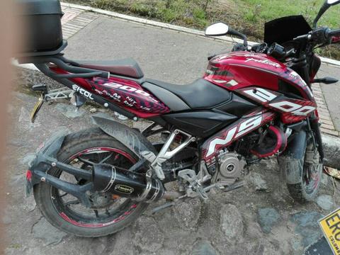 Pulsar Ns 200