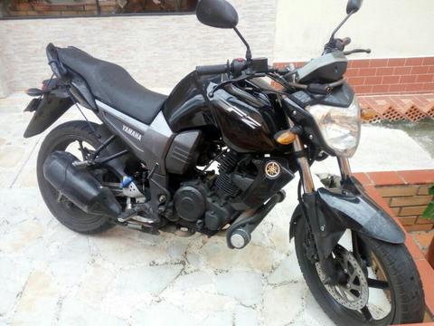 Vendo Fz16 Yamaha 2013