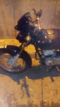 Vendo Moto Boxer Ct 100 Modelo 2010