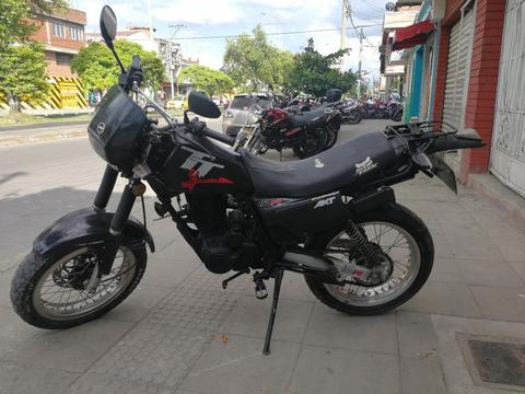 Vendo Hermosa Akt Tt 125 Modelo 2007