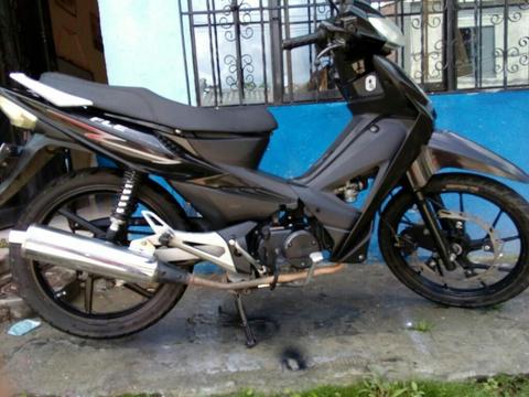 Se Vende Moto Varata